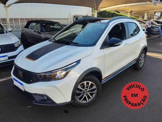 FIAT ARGO 1.3 FIREFLY FLEX TREKKING MANUAL FIAT ARGO 1.3 FIREFLY FLEX TREKKING MANUAL